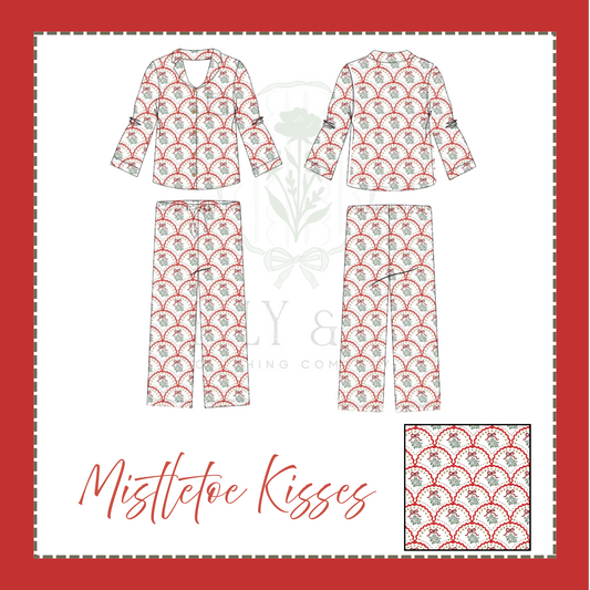 Mistletoe Kisses Adult Set
